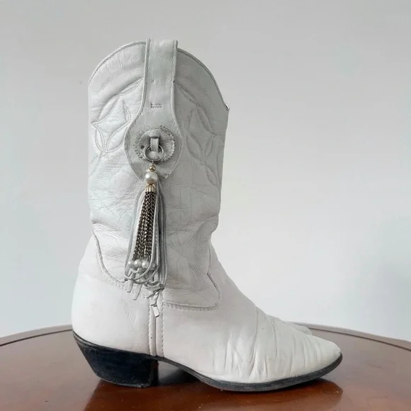 Vintage Laredo Women’s Tassel White Leather Western Cowboy Boots | US 6 - Picture 1 of 7